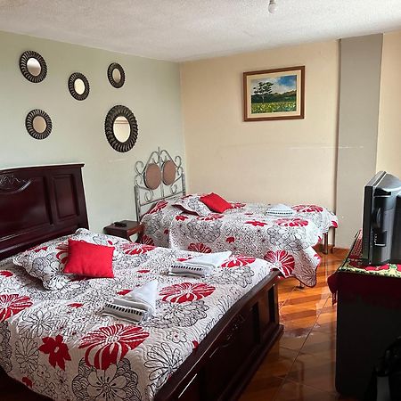 Hostal Jora Continental Cotacachi Eksteriør billede